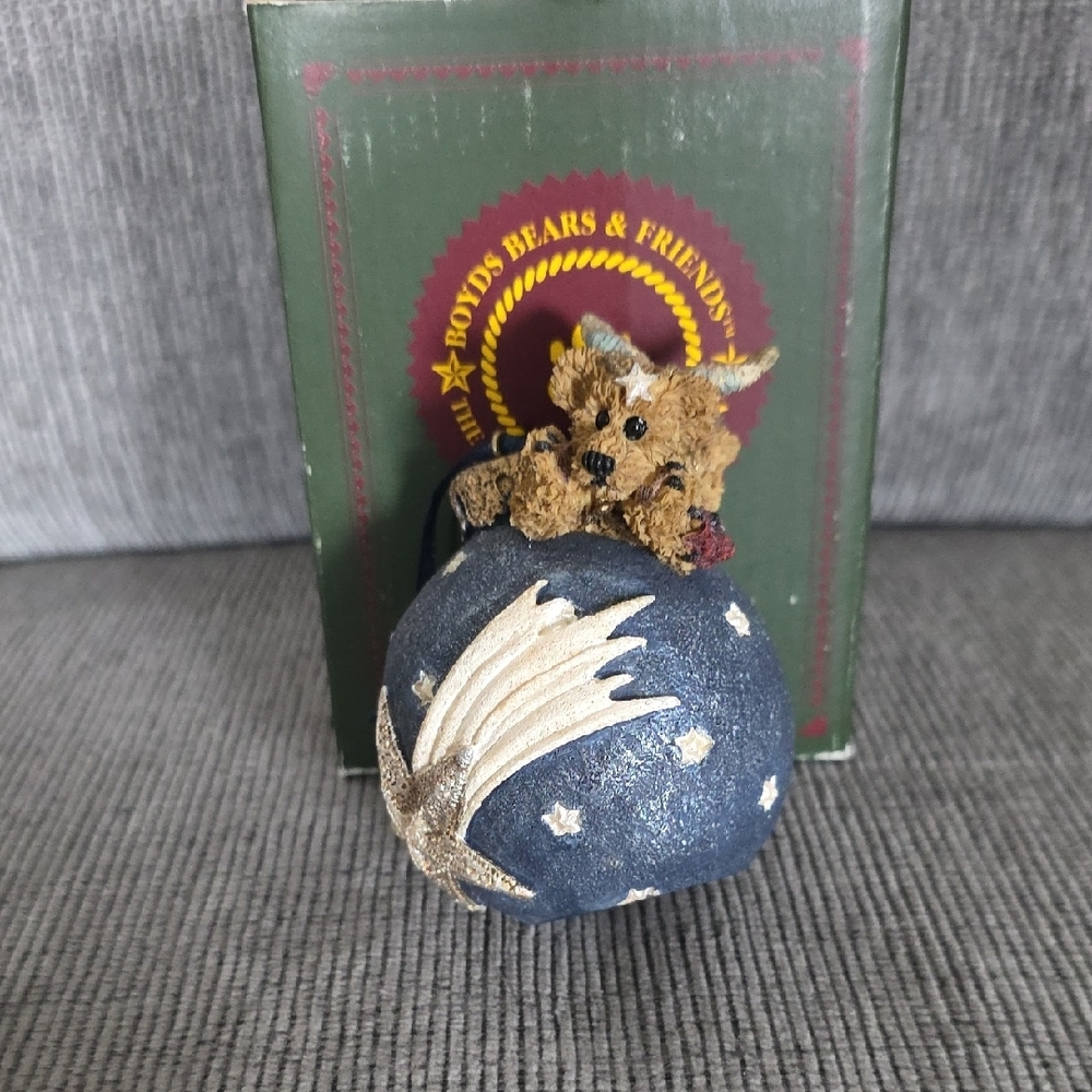 Vintage Boyds Bears Wilson w/ Shooting Star Christmas Tree Ornament With‎ Box